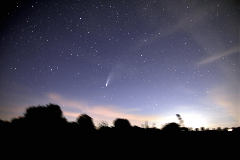 Komet Neowise am 18. Juli 2020 über dem Schellenberg in Donaueschingen