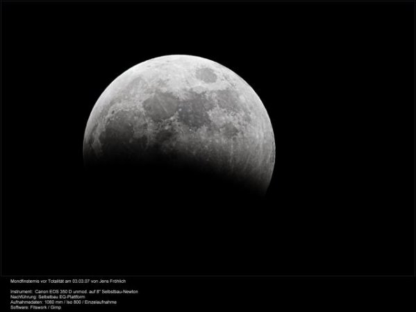 Mondfinsternis am 04.03.2007 kurz vor der Totalität